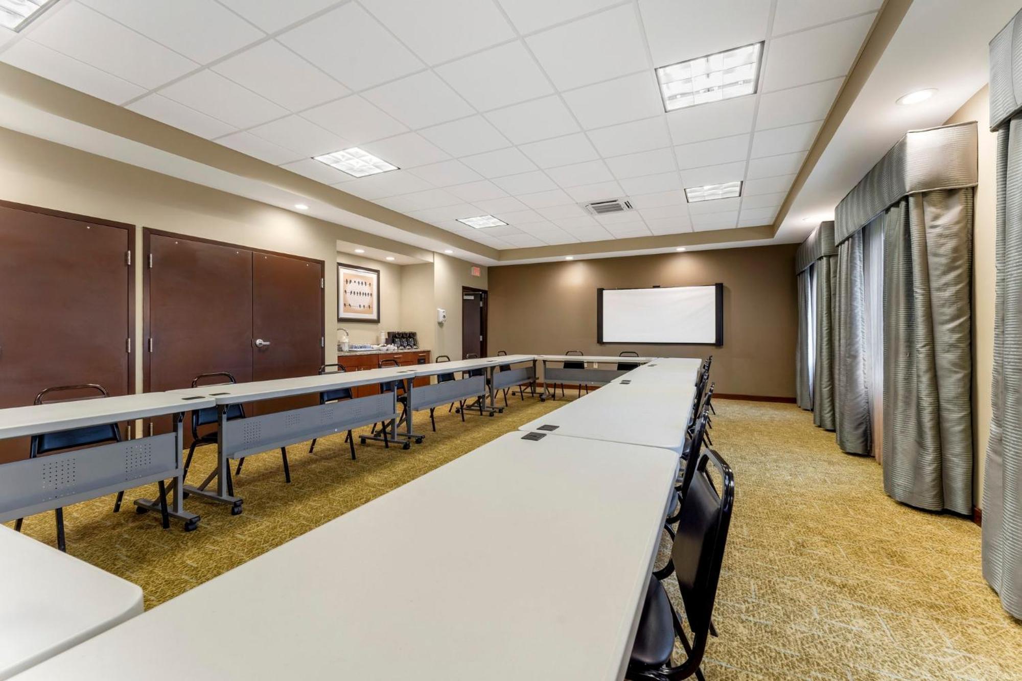 Staybridge Suites - Pittsburgh-Cranberry Township By Ihg Warrendale Eksteriør billede